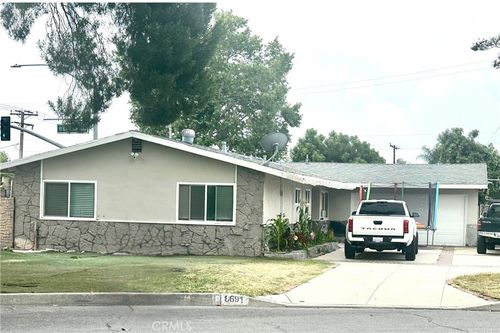 8691 La Vine St, Rancho Cucamonga, CA, 91701-5422 | Card Image