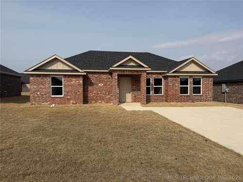 506 Honeysuckle Ln, Madill, OK, 73446-4043 | Card Image