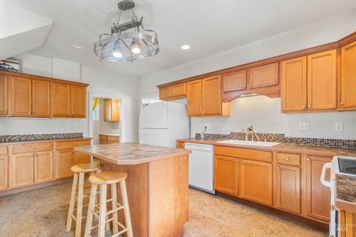815 2nd St, Asotin, WA, 99402-9542 | Card Image