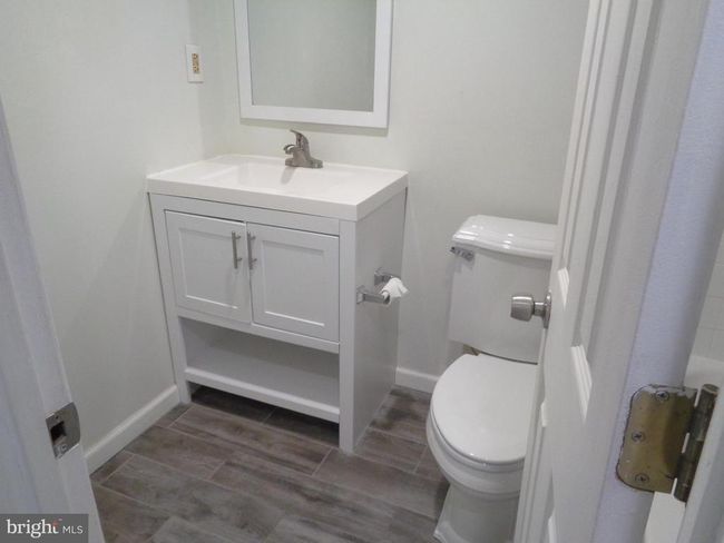 APT-104 - 1954 Kennedy Dr, Condo with 2 bedrooms, 1 bathrooms and null parking in MCLEAN VA | Image 24