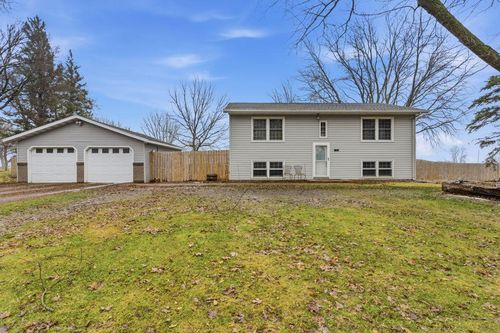 11 N Renstrom St, Blomkest, MN, 56216 | Card Image