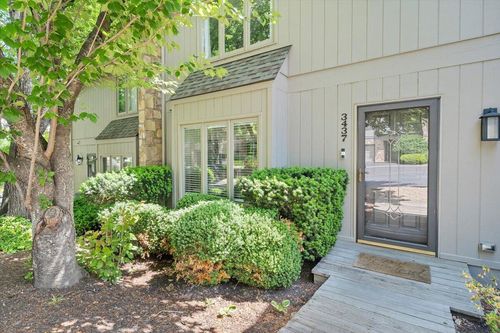 3437 Londonderry Ct, Roanoke, VA, 24018-5059 | Card Image