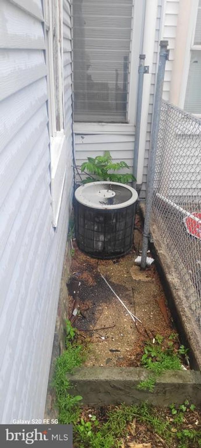 218 Stroud St, Townhouse with 2 bedrooms, 2 bathrooms and null parking in WILMINGTON DE | Image 4