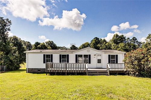 450 Atlas Dr, Randleman, NC, 27317-8145 | Card Image