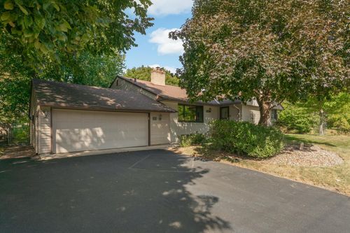 2608 W 102nd St, Bloomington, MN, 55431-3346 | Card Image