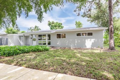 1981 Sw 36th Terrace, House other with 3 bedrooms, 2 bathrooms and null parking in Fort Lauderdale FL | Image 2