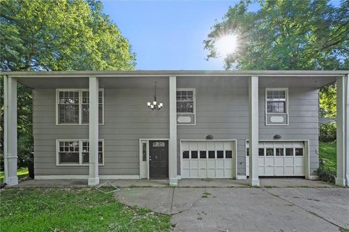 3801 Antioch Rd, Kansas City, MO, 64117-2119 | Card Image