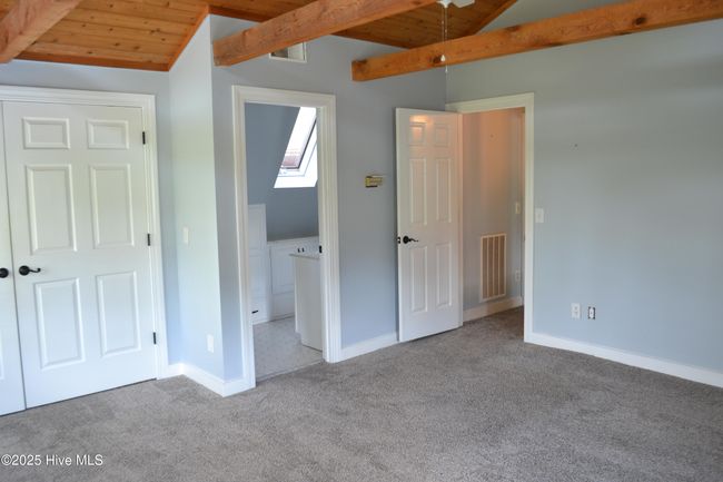 4040 N Nc 903 Hwy, House other with 4 bedrooms, 6 bathrooms and 3 parking in Albertson NC | Image 62