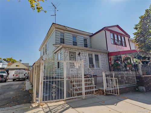 8759 123rd St, Richmond Hill, NY, 11418-2732 | Card Image