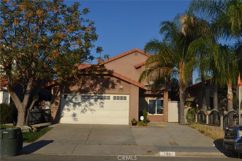740 Wilson Ave, Perris, CA, 92571-3008 | Card Image