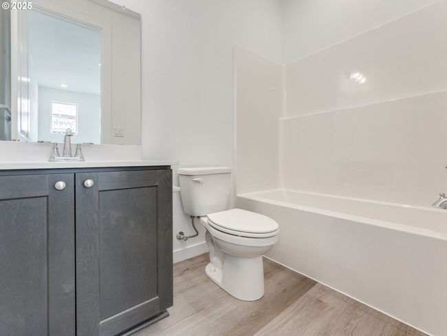 8431 Se Blanton St, House attached with 3 bedrooms, 3 bathrooms and 2 parking in Hillsboro OR | Image 15