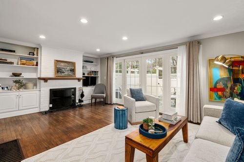 16-11 Oak St, Wellesley, MA, 02482-4730 | Card Image