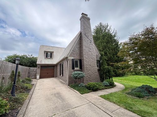 2611 Terrace Road, Fort Wayne, IN, 46805-3231 | Card Image