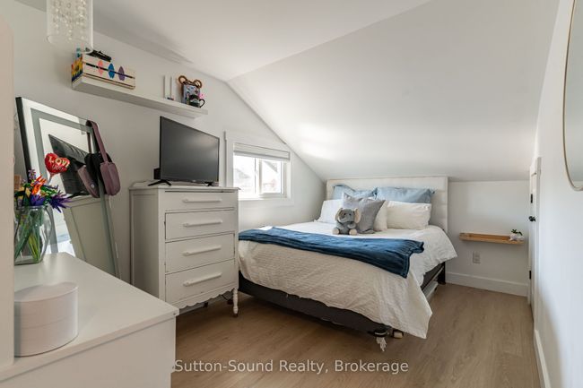 146 Sunset Blvd, House other with 3 bedrooms, 2 bathrooms and 8 parking in Georgian Bluffs ON | Image 19