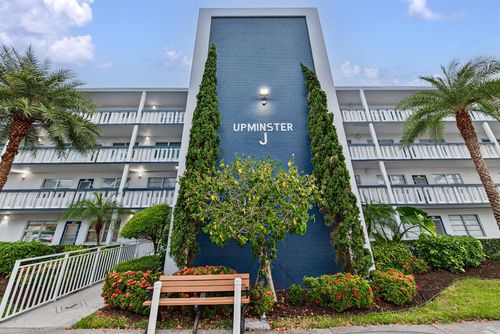 4001-4001 Upminster J, Deerfield Beach, FL, 33442-2817 | Card Image