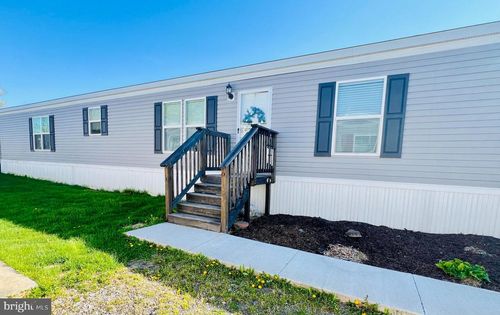 411 Eckard Cir, WINCHESTER, VA, 22602-6166 | Card Image