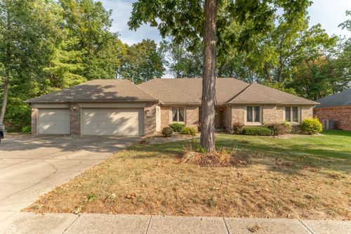 7574 Williamsburg Dr, Plainfield, IN, 46168-9697 | Card Image