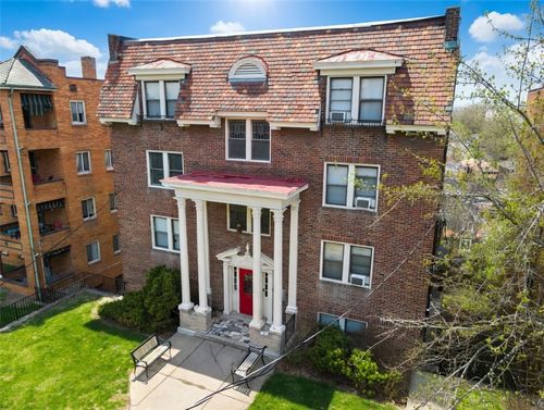 23-44 Academy Ave, Mt. Lebanon, PA, 15228 | Card Image