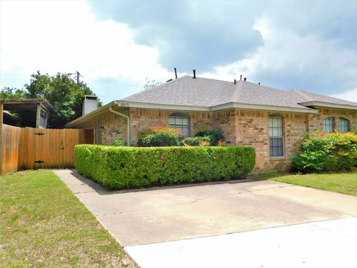 8865 Camfield Way, Frisco, TX, 75033-2547 | Card Image
