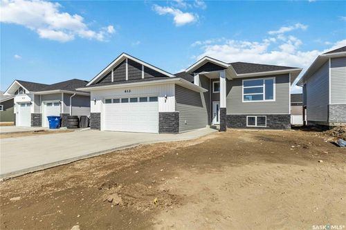 836 Ballesteros Crescent, Warman, SK, S0K4S4 | Card Image