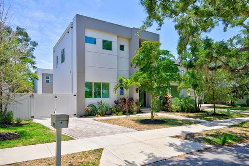 2430 Floyd St, SARASOTA, FL, 34239-2511 | Card Image