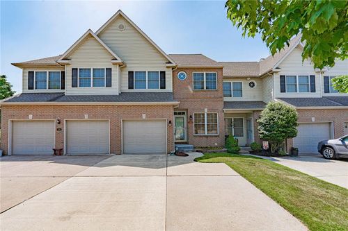 6608 Mine Dr, MACUNGIE, PA, 18062-8713 | Card Image