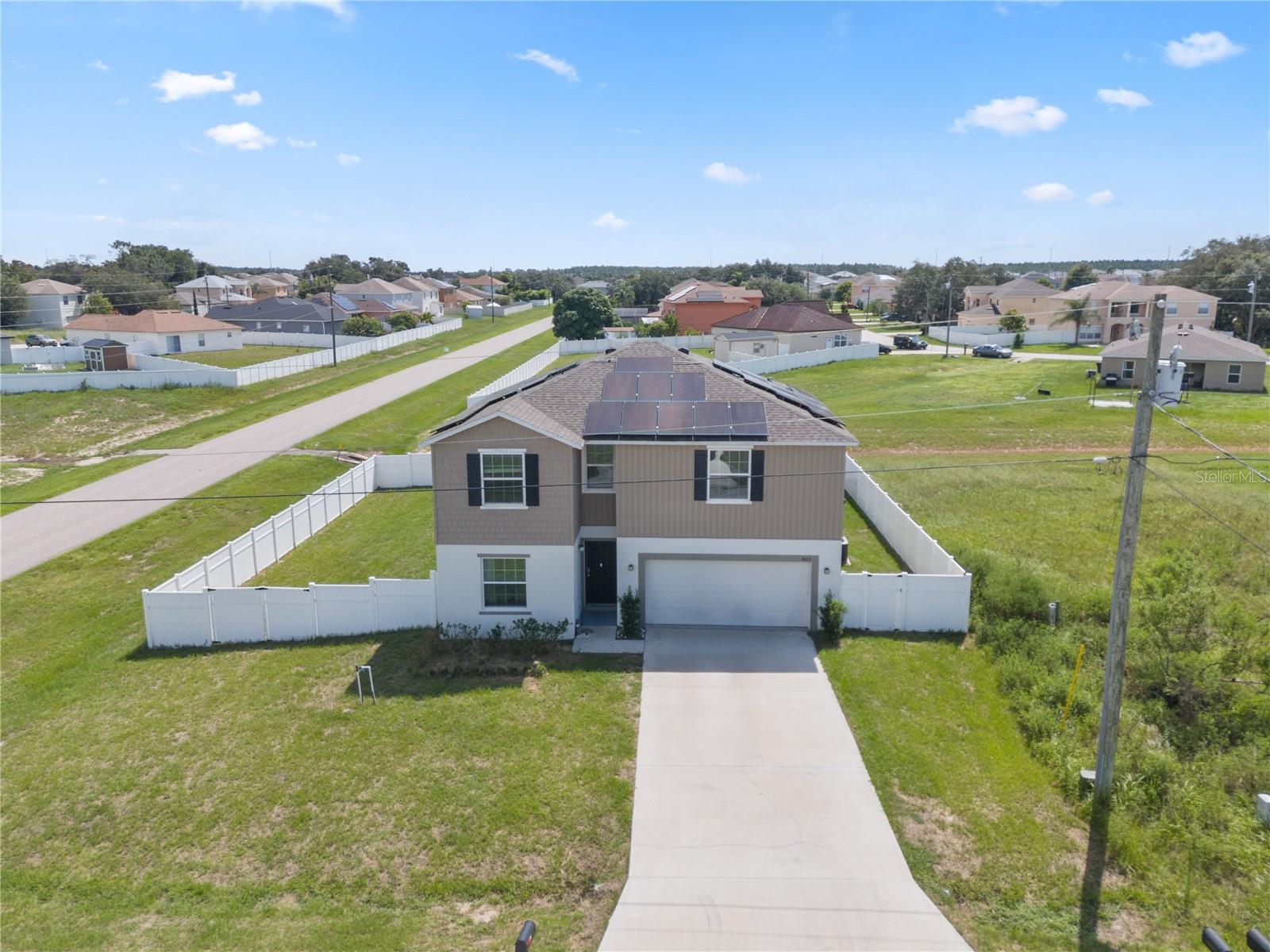 James Dr, Kissimmee, FL 34759