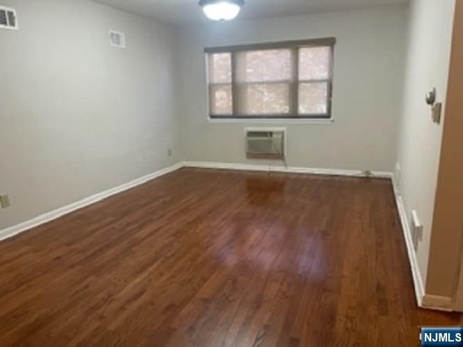 Residential Lease in Teaneck 3