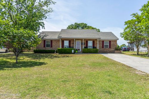 606 Manassas Dr, Wilmington, NC, 28409-4418 | Card Image