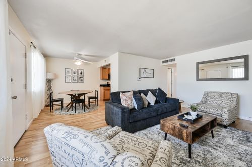 230-1702 W Tuckey Ln, Phoenix, AZ, 85015-1715 | Card Image