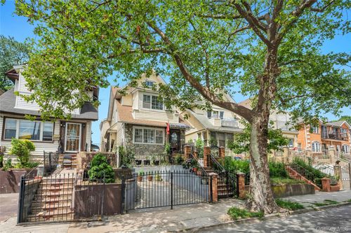 10530 Van Wyck Expressway, New York, NY, 11419 | Card Image