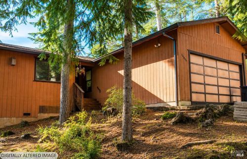 24066 Tulip Dr, Willits, CA, 95490-8843 | Card Image