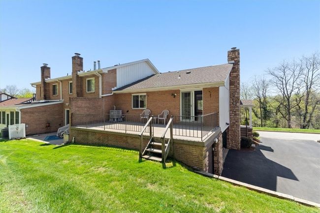 304 Forest Ridge Dr, Townhouse with 2 bedrooms, 2 bathrooms and 2 parking in Pittsburgh PA | Image 25