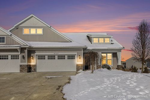 8-6737 Windsor Ridge Ct, Rockford, MI, 49341-7031 | Card Image