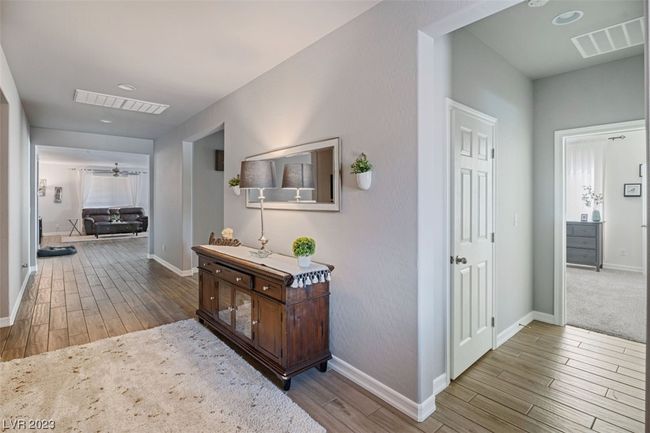 5595 Moore Cove Ave, House other with 3 bedrooms, 3 bathrooms and null parking in Las Vegas NV | Image 4