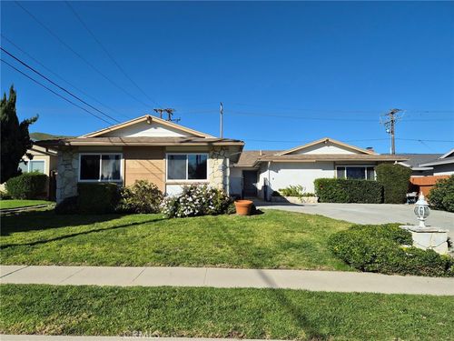 846 Verna Ave, Newbury Park, CA, 91320-2149 | Card Image