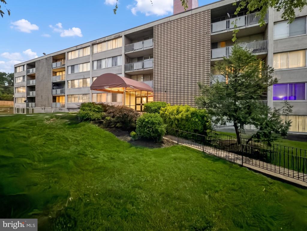 Residential in HYATTSVILLE