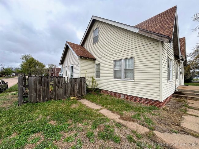 1924 W Owen K Garriott Rd, House other with 3 bedrooms, 1 bathrooms and null parking in Enid OK | Image 14