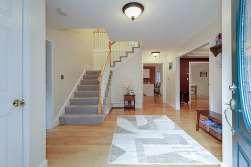 31 Tuck Dr, Fremont, NH, 03044-3050 | Card Image