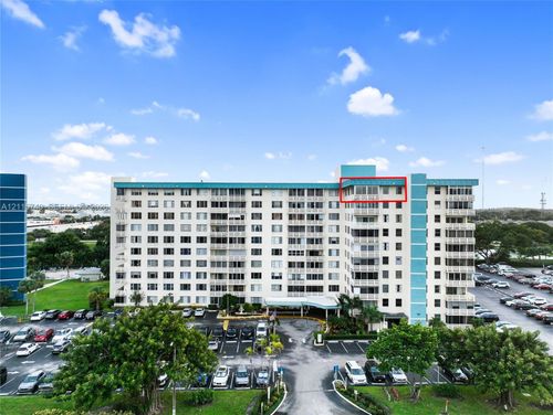 1019-4330 Hillcrest Dr, Hollywood, FL, 33021-7983 | Card Image