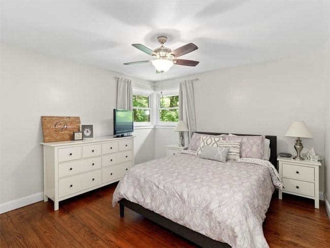 5070 University Blvd, House other with 3 bedrooms, 2 bathrooms and 6 parking in Coraopolis PA | Image 19