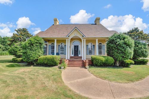 914 Beaver Creek Rd, Brighton, TN, 38011-8613 | Card Image