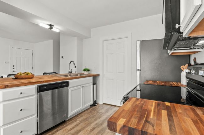 APT-101 - 5616 Emerald Forest Dr, Condo with 2 bedrooms, 2 bathrooms and 2 parking in Austin TX | Image 8