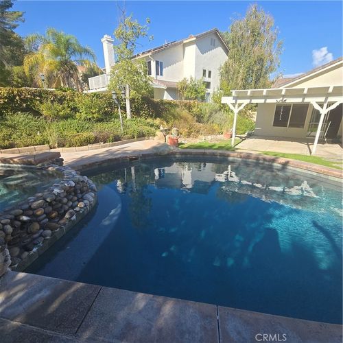 27619 Ron Ridge, Saugus, CA, 91350 | Card Image