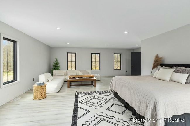 Bedroom or Family Room | Image 24