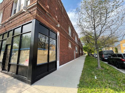 1r-4910 W Armitage Ave, Chicago, IL, 60639-3215 | Card Image