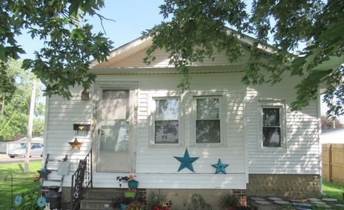 900 Kingsdale Ave, Tilton, IL, 61833-7958 | Card Image