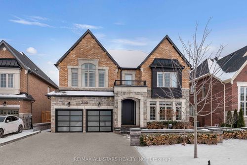 {{alt}} | Card Image