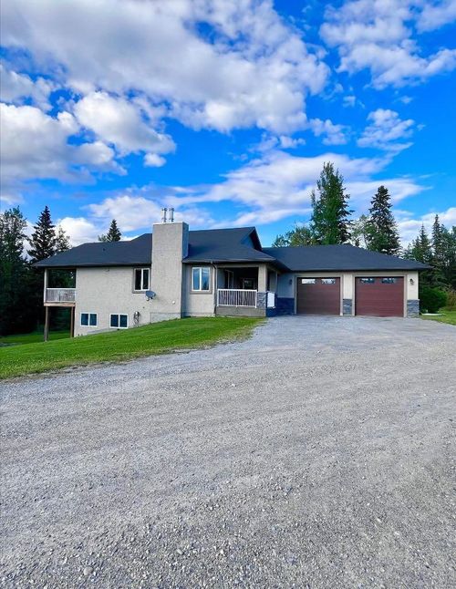 1093 Mackenny Street, Hinton, AB, T7V1H3 | Card Image