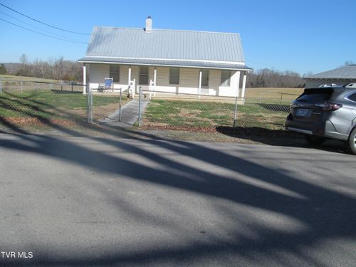 90 Lake Meadow Dr, Gray, TN, 37615-4094 | Card Image